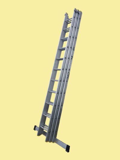 Alternative view of EN131-2 Professional trade 3 Section Extension Ladder 3x11 Rung