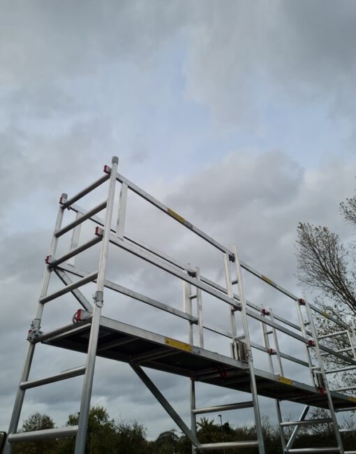 SUPER DIY Linked Towers with Toeboards Archives - Aluminium Scaffold ...