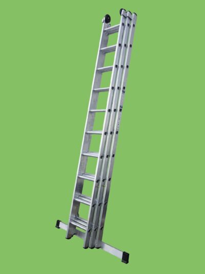 Alternative view of EN131-2 Professional Industrial 3 Section Extension Ladder 3x10 Rung